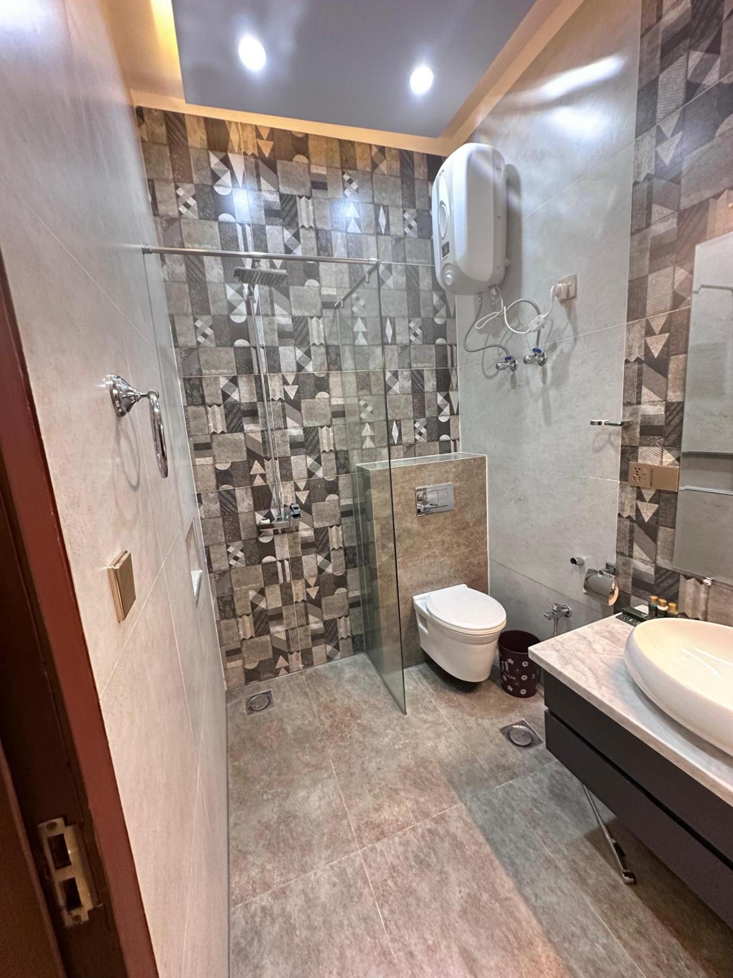 רוואלפינדי Pavilion Suites - Premium Aparthotel In Bahria Town מראה חיצוני תמונה