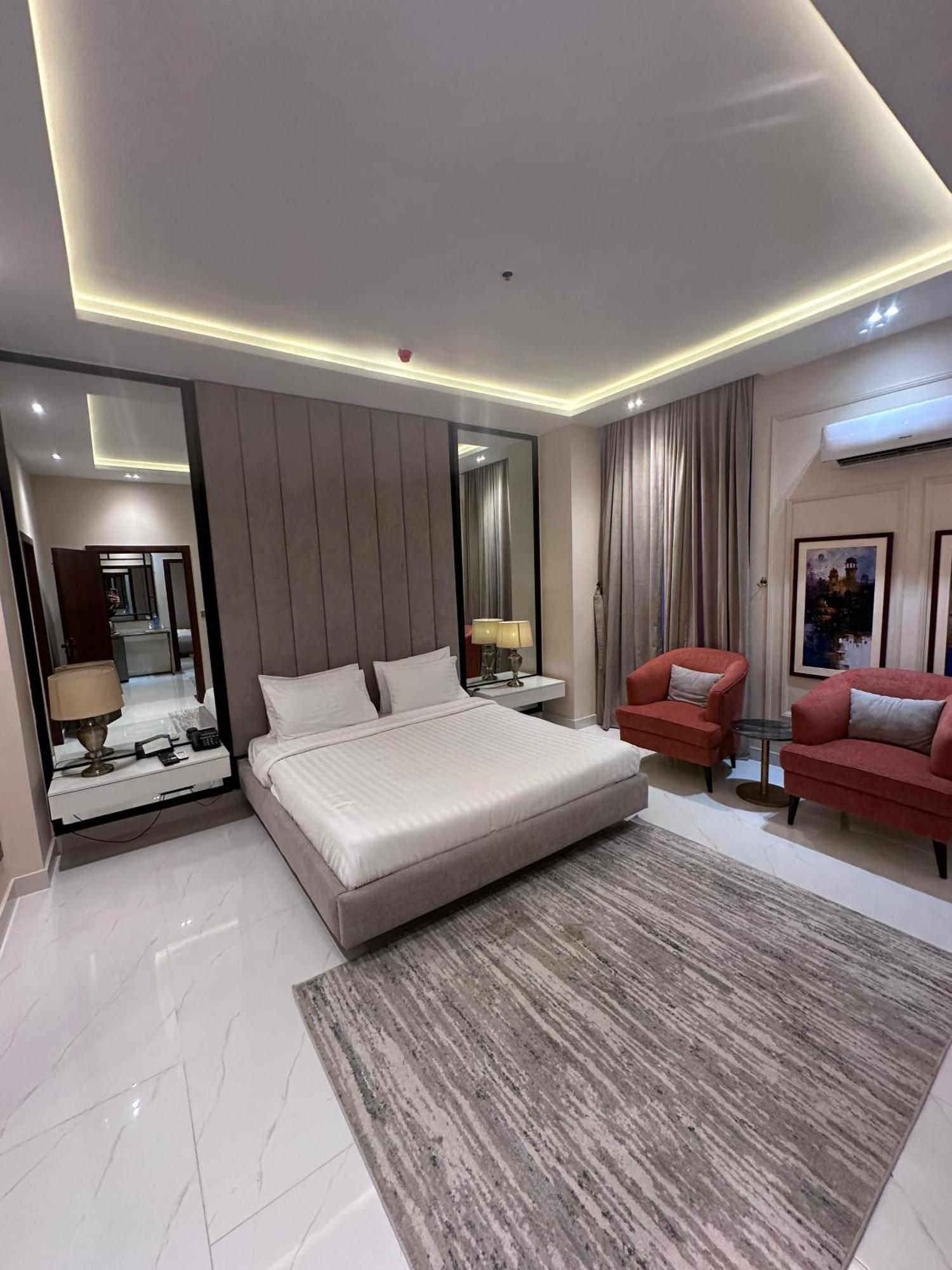 רוואלפינדי Pavilion Suites - Premium Aparthotel In Bahria Town מראה חיצוני תמונה