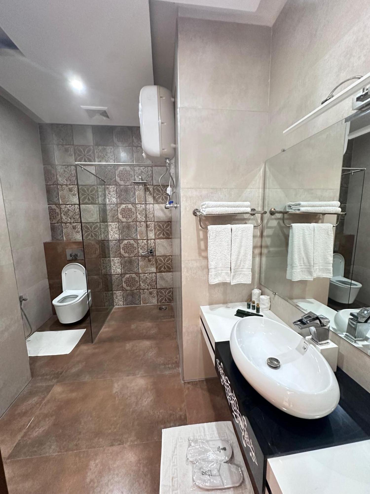 רוואלפינדי Pavilion Suites - Premium Aparthotel In Bahria Town מראה חיצוני תמונה