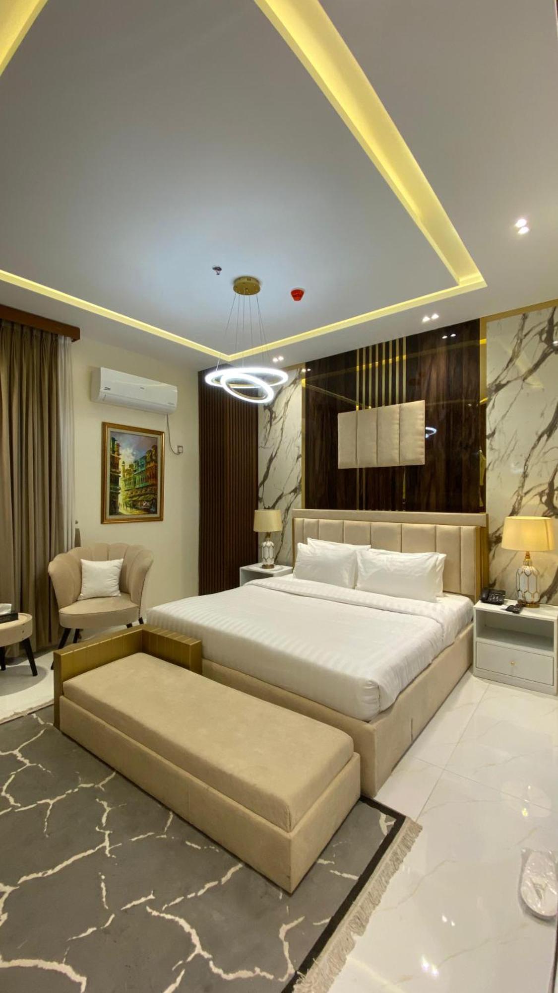 רוואלפינדי Pavilion Suites - Premium Aparthotel In Bahria Town מראה חיצוני תמונה