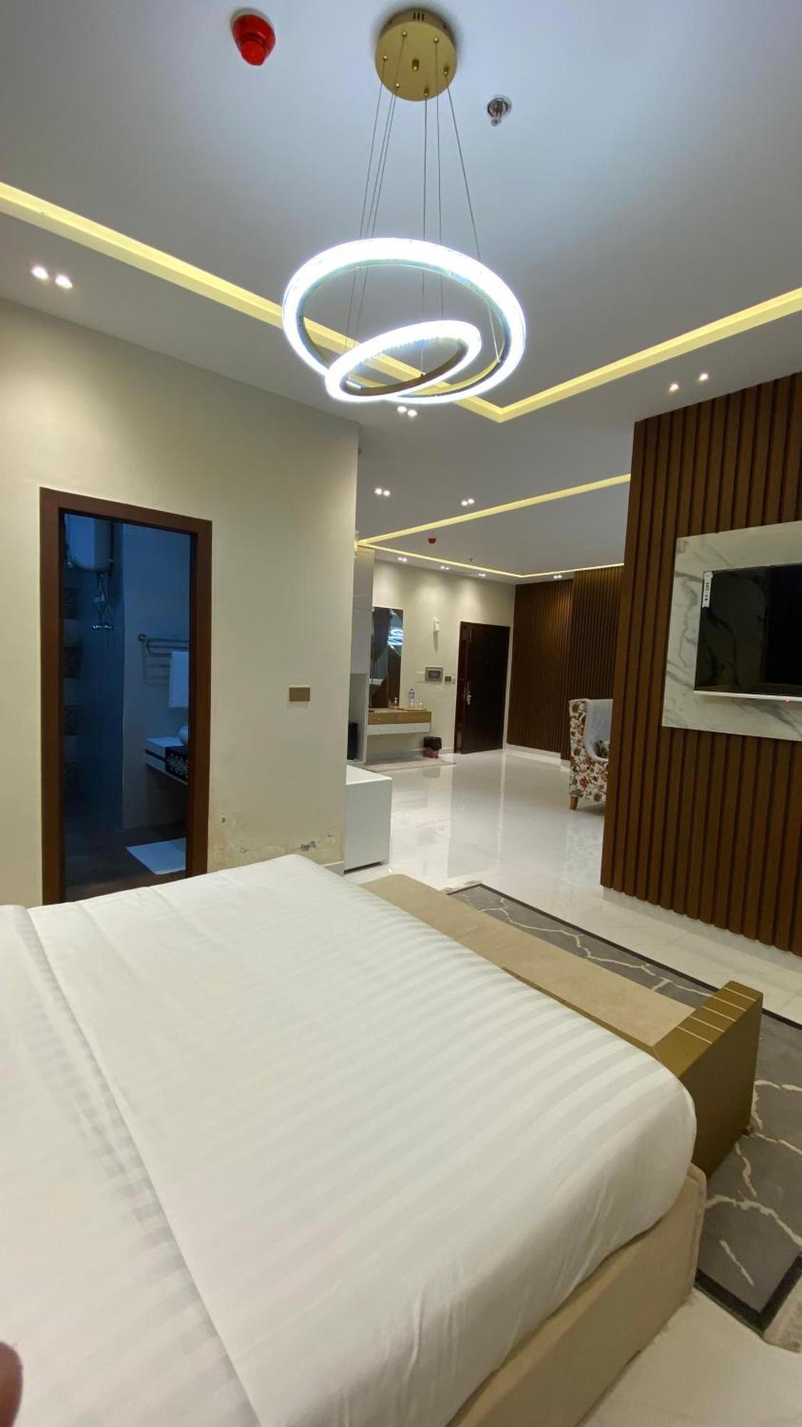 רוואלפינדי Pavilion Suites - Premium Aparthotel In Bahria Town מראה חיצוני תמונה
